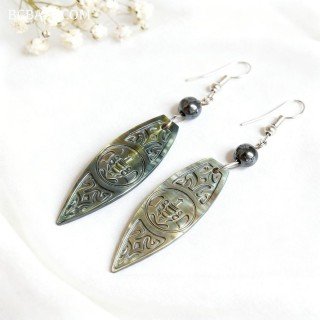 Best Quality of Resin Shell Earrings Unique Model Premium Design